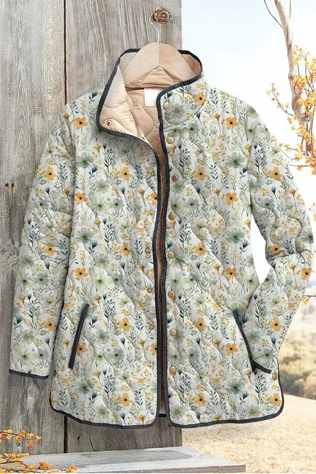 Kerrie – Quilted Jacket with Scattered Blooms