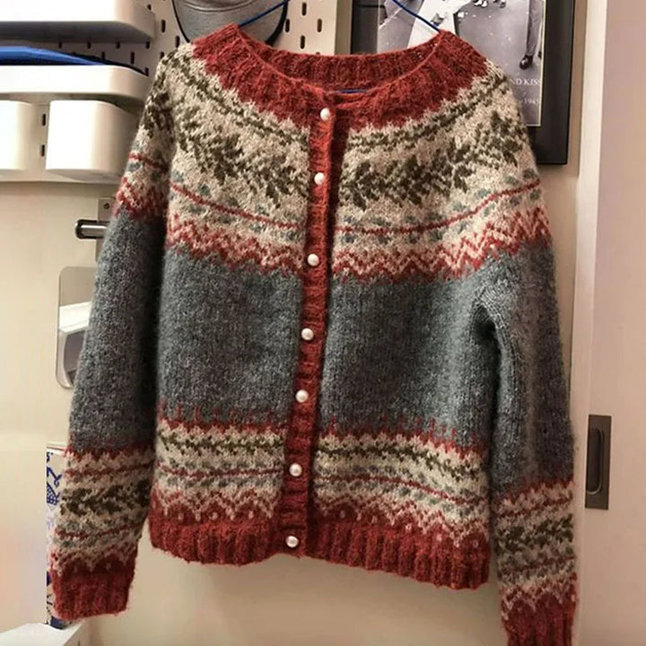 Dinah – Cardigan in Nordic Style