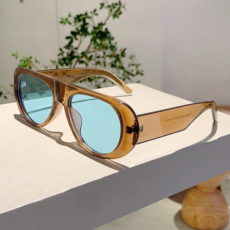 The Laurentide oversized gradient sunglasses, three-quarter view
