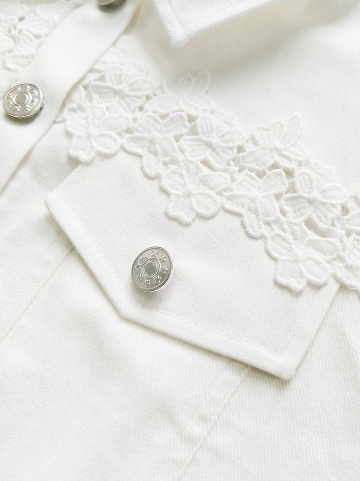 Women's short white jacket with openwork flounce